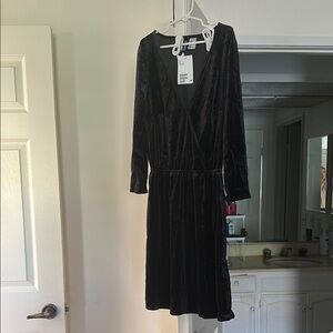 Elegant Black Velvet Dress
